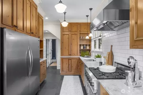 610 16th Ave E, Seattle, WA 98112 photo 15