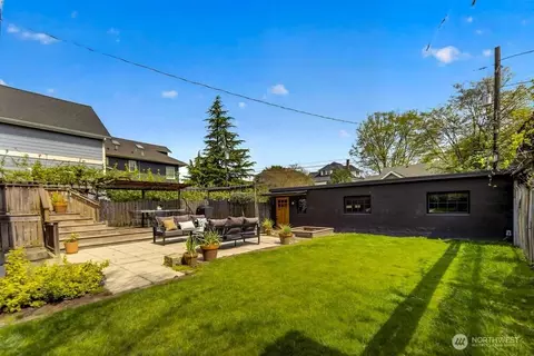 610 16th Ave E, Seattle, WA 98112 photo 32