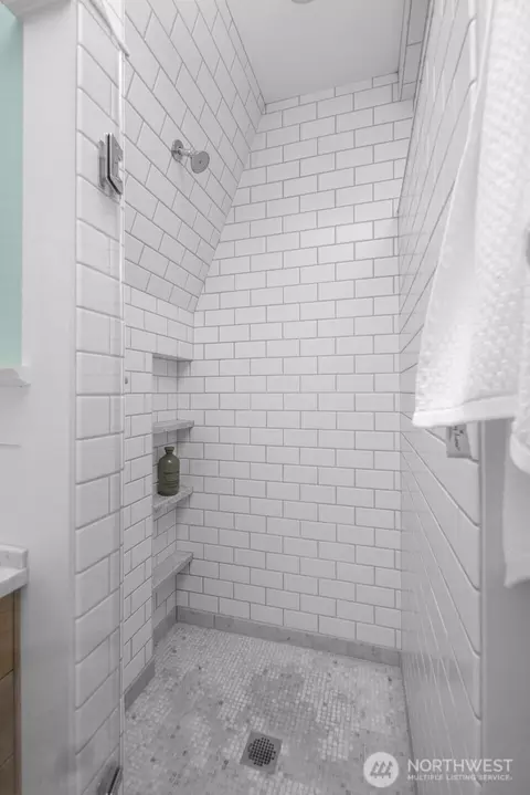 610 16th Ave E, Seattle, WA 98112 photo 29