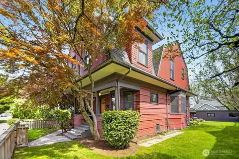 610 16th Ave E, Seattle, WA 98112 photo 2