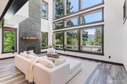 36 Fall Creek Ln, Leavenworth, WA 98826