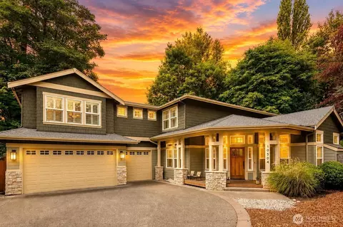 10504 NE 114th Ln, Kirkland, WA 98033