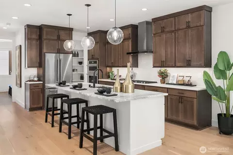 14821 NE Hs Apt 11 Ne 2nd Ct, Bellevue, WA 98007