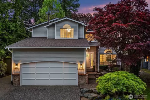 933 6th Pl S, Kirkland, WA 98033
