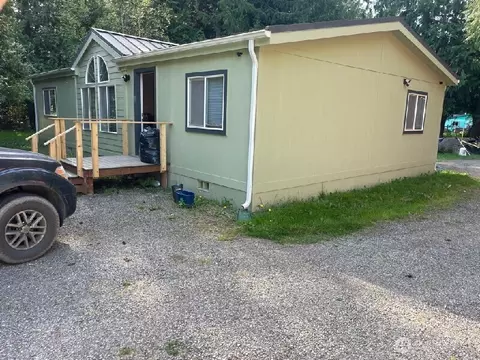 590 Four Corners Rd, Port Townsend, WA 98368