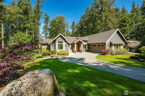 9125 Shearwater Rd, Blaine, WA 98230