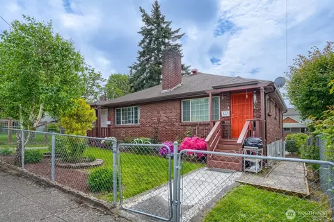 4207 S Bateman St, Seattle, WA 98118