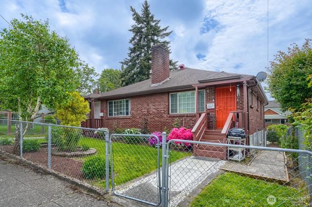 4207 S Bateman St, Seattle, WA 98118