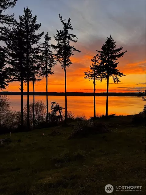 6902 190th Ave SW, Longbranch, WA 98351
