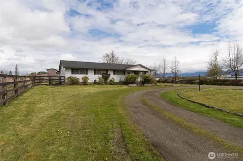 Exterior - 21928 SE 436th St, Enumclaw, WA 98022 photo 2 of 4