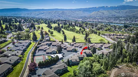 225 19th St NE #20, East Wenatchee, WA 98802