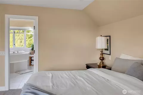 Bedroom - 4911 Harbor Ln, Everett, WA 98203 photo 4 of 5