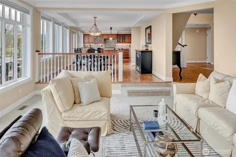 Living - 4911 Harbor Ln, Everett, WA 98203 photo 2 of 2