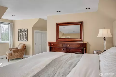 Bedroom - 4911 Harbor Ln, Everett, WA 98203 photo 2 of 5