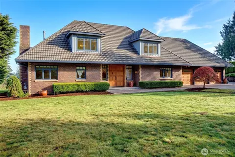 Exterior - 4911 Harbor Ln, Everett, WA 98203 photo 1 of 6