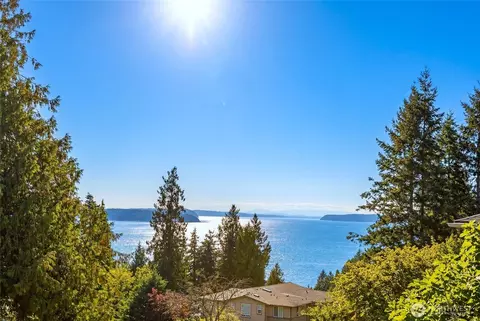 View/Area - 4911 Harbor Ln, Everett, WA 98203 photo 4 of 4