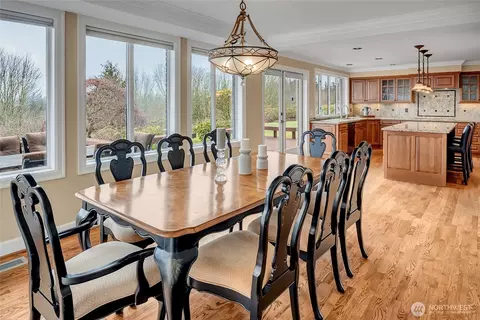 Dining - 4911 Harbor Ln, Everett, WA 98203 photo 1 of 2