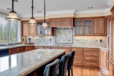 Kitchen - 4911 Harbor Ln, Everett, WA 98203 photo 1 of 2
