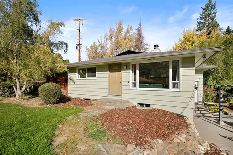 1216 Crawford Ave, Wenatchee, WA 98801