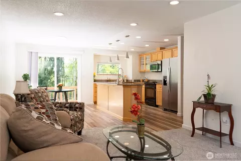 33717 40th Ct SW, Federal Way, WA 98023