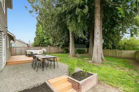 Exterior - 14427 55th Ave SE, Everett, WA 98208 photo 7 of 8