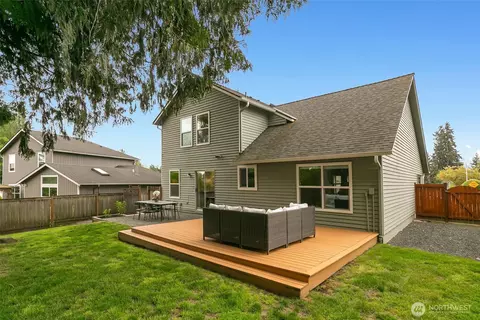 Exterior - 14427 55th Ave SE, Everett, WA 98208 photo 5 of 8