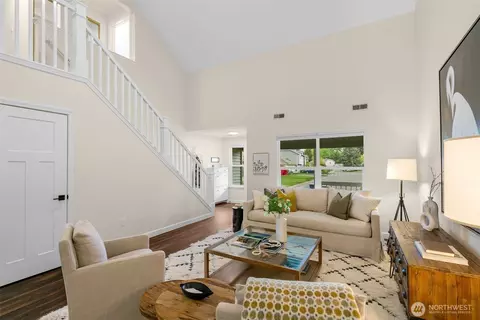 Living - 14427 55th Ave SE, Everett, WA 98208 photo 1 of 4