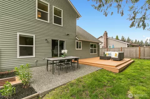 Exterior - 14427 55th Ave SE, Everett, WA 98208 photo 3 of 8