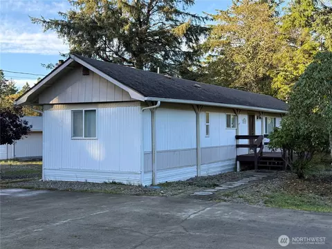 1307 323rd Pl, Ocean Park, WA 98640