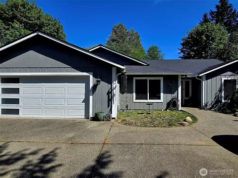 6611 Crescent Beach Rd NW, Vaughn, WA 98394