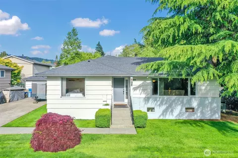 602 N 16th Ave, Kelso, WA 98626