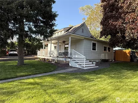 115 S 4th St, Dayton, WA 99328