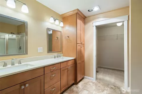 Bath - 321 E Soderberg Rd #D-12, Allyn, WA 98524 photo 1 of 3