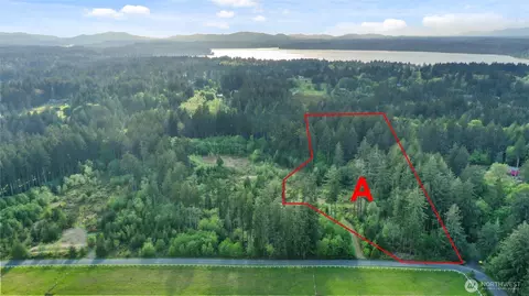 8511 Schirm Rd NW, Olympia, WA 98502