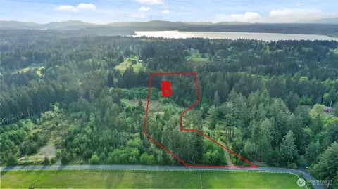 8505 Schirm Rd NW, Olympia, WA 98502