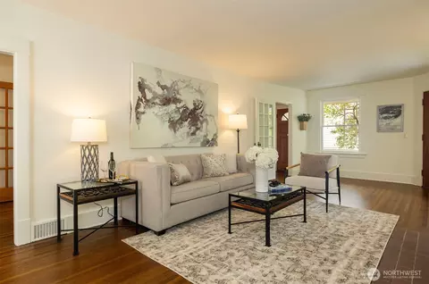 Living - 806 15th Ave E, Seattle, WA 98112 photo 1 of 4