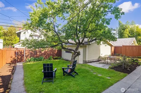 Exterior - 806 15th Ave E, Seattle, WA 98112 photo 8 of 11