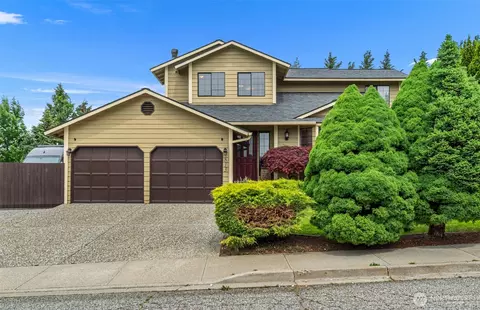 813 NE 12th St, East Wenatchee, WA 98802