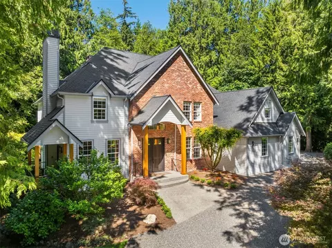13264 Teem Loop Rd NE, Bainbridge Island, WA 98110
