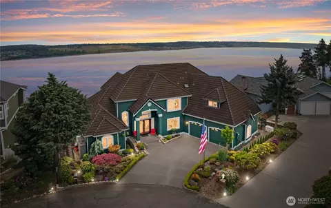 1551 13th Ct, Fox Island, WA 98333