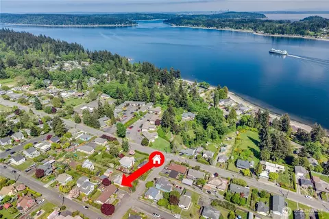 View/Area - 2702 E 16th St, Bremerton, WA 98310 photo 1 of 6