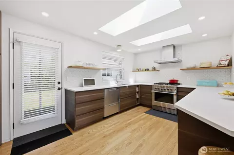 Kitchen - 2702 E 16th St, Bremerton, WA 98310 photo 1 of 4