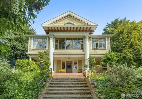 802 16th Ave, Seattle, WA 98122
