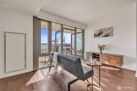 590 1st Ave S #603, Seattle, WA 98104