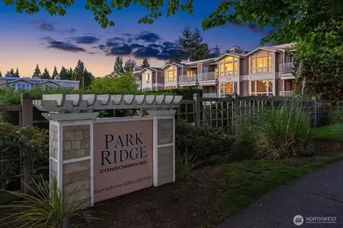 702 Kirkland Way #4, Kirkland, WA 98033