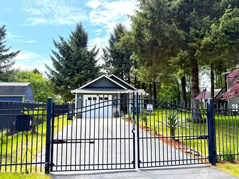 745 Albion Ave SE, Ocean Shores, WA 98569