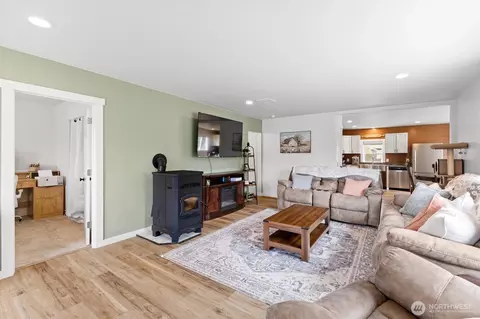 Living - 9007 Van Buren Rd, Everson, WA 98247 photo 2 of 2