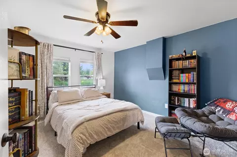 Bedroom - 9007 Van Buren Rd, Everson, WA 98247 photo 3 of 4