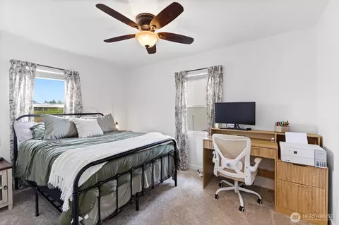 Bedroom - 9007 Van Buren Rd, Everson, WA 98247 photo 2 of 4
