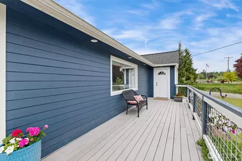 Exterior - 9007 Van Buren Rd, Everson, WA 98247 photo 8 of 11